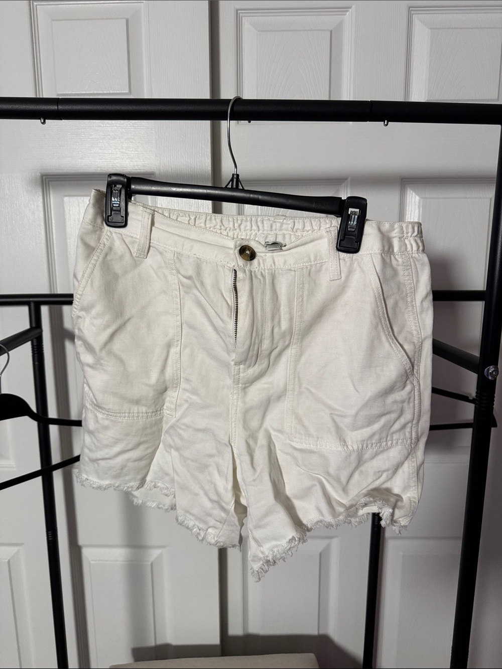 aerie White Frayed Hem Casual Denim Shorts